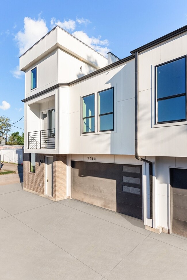 Building Photo - 2314 Barbee St