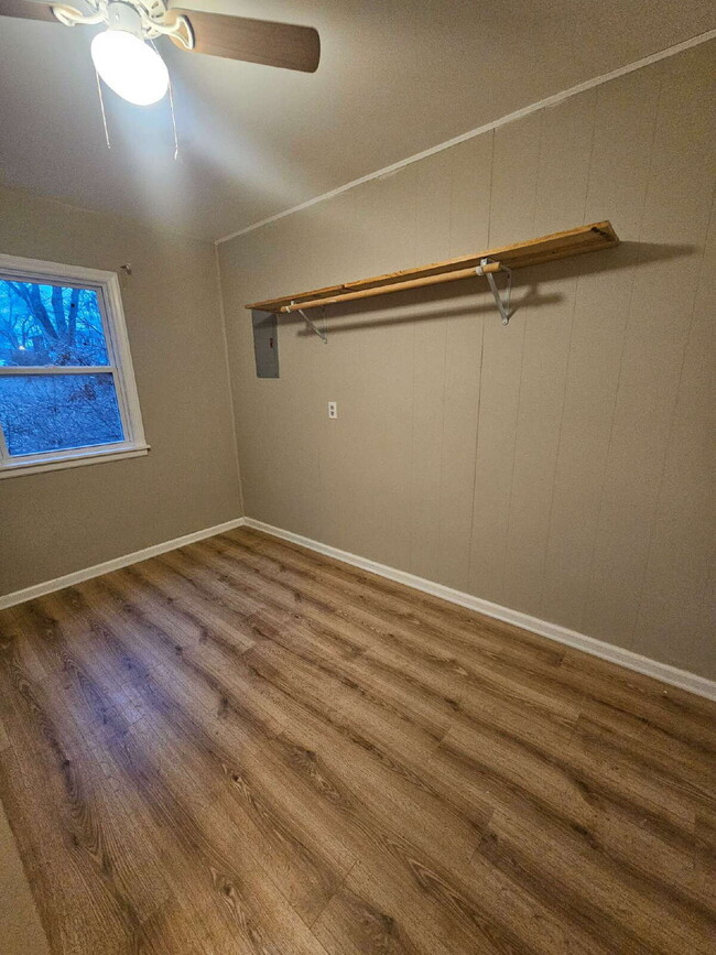 Photo - 4 BEDROOM RANCH with BIG YARD