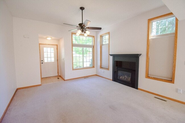 Photo - 1354 Arthur Ln NW