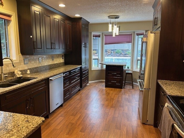 Building Photo - 2647 Labieux Rd Unit Upper