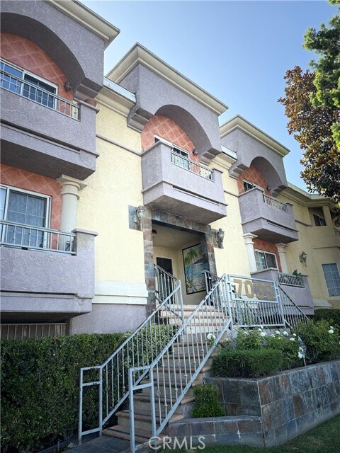 Photo - 7035 Woodley Ave Condo Unit 113