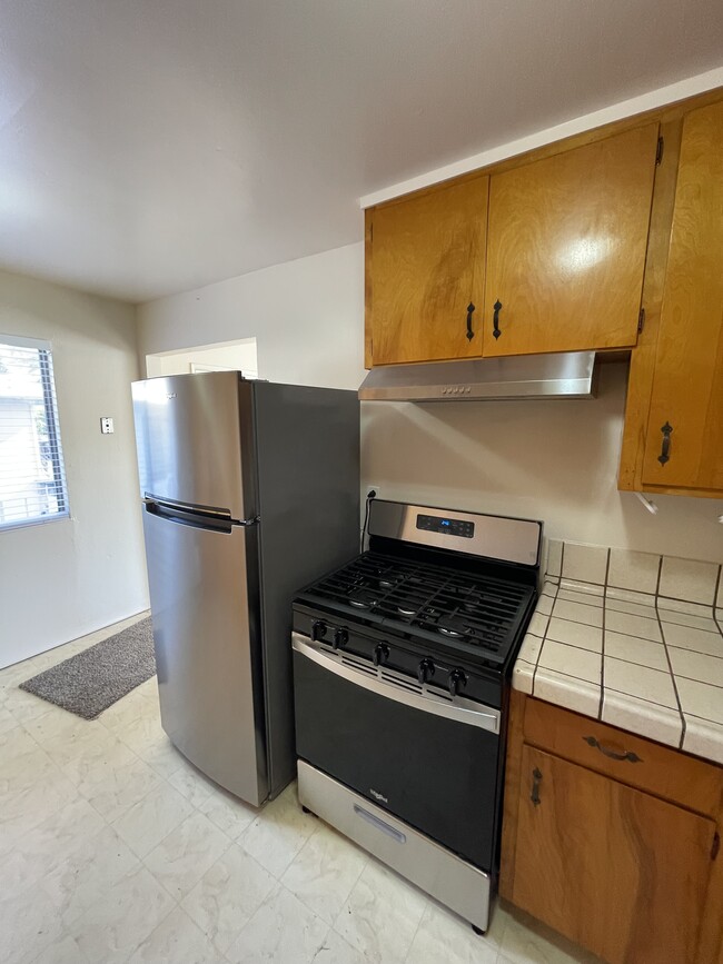 Photo - 226 E J St Unit #4