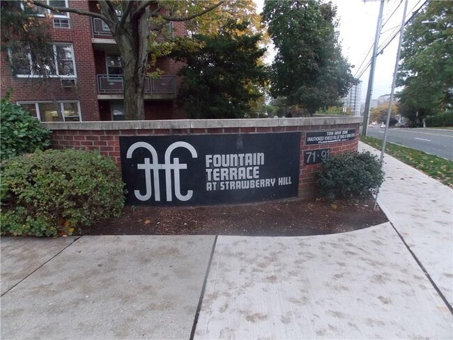 Photo - 71 Strawberry Hill Ave Unit APT 502