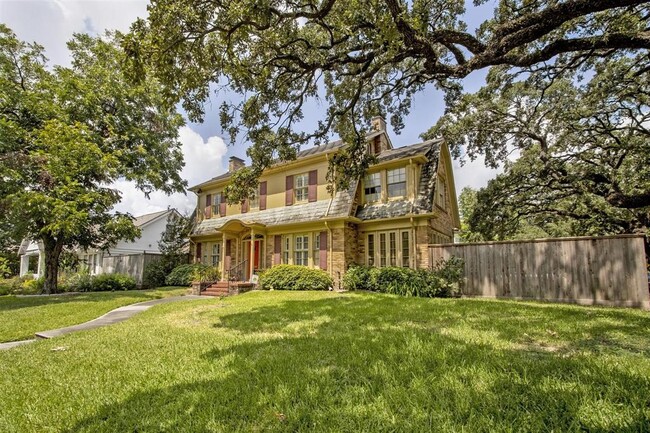 Photo - 1602 Missouri St House