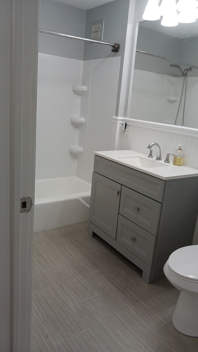 Photo - 27 Park Avenue Ct Unit 20