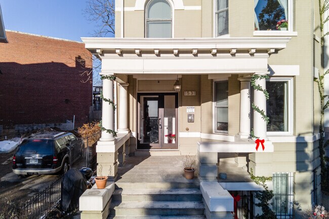 Entrance - 1531 Park Rd NW