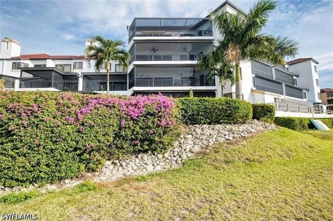 Photo - 334 La Peninsula Blvd Unidad 334