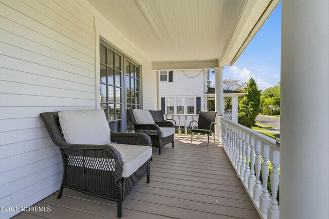 74 Poplar Ave