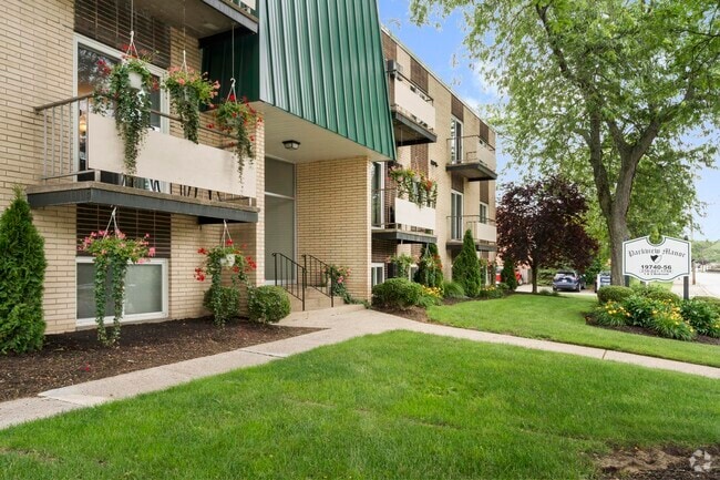 Building Photo - Parkview Manor Rental