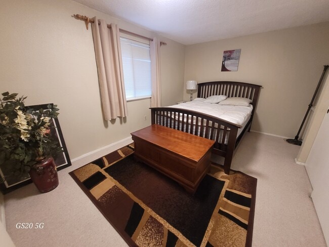 Private bedroom
