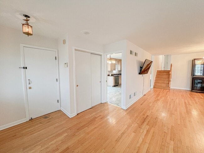 Photo - 4716 Thatcher Ave