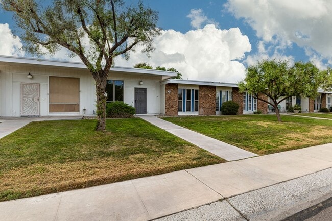 Photo - Updated condo in Sun City!