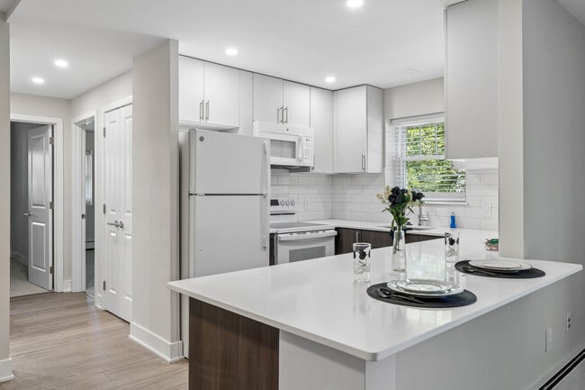 Photo - Spruce Court Apartments