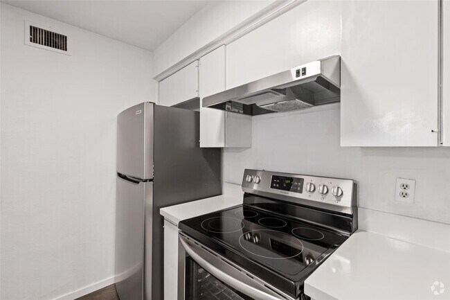 Building Photo - 4859 Cedar Springs Rd Unit 156 Rental