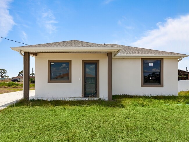 Building Photo - 8014 Mangrove Cir Rental