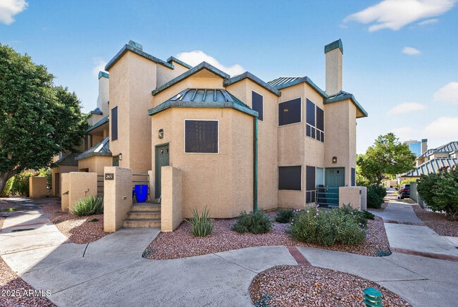 Photo - 101 N 7th St Unidad 245