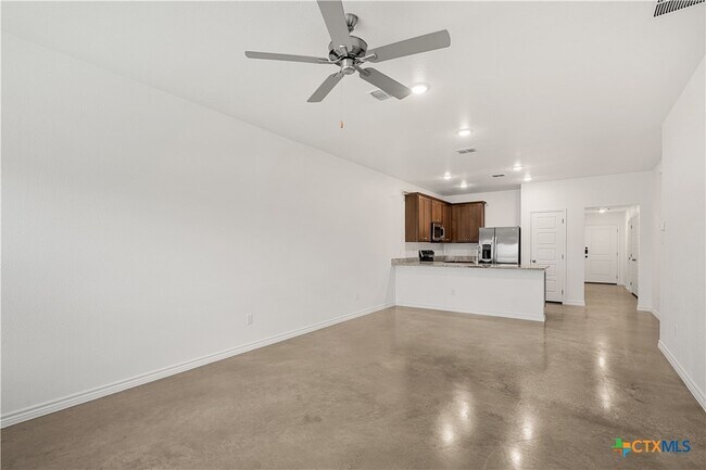 Building Photo - 1226 Concord Dr
