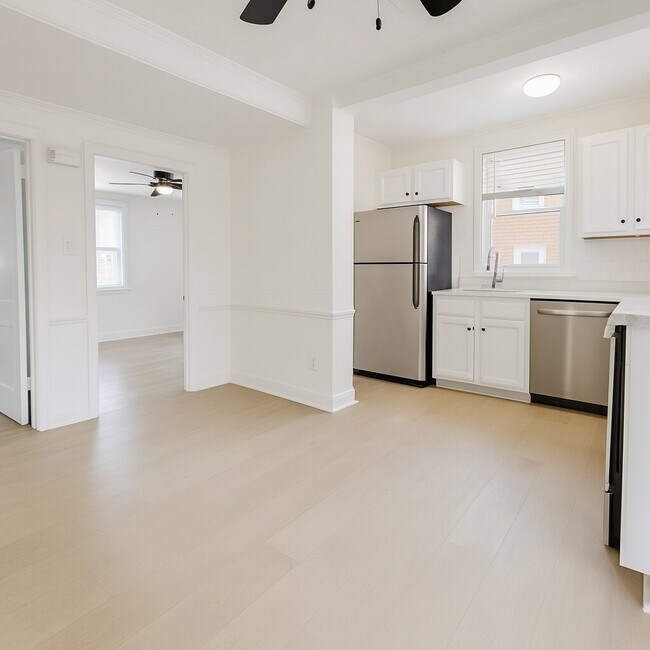 Photo - 658 Childs Ave