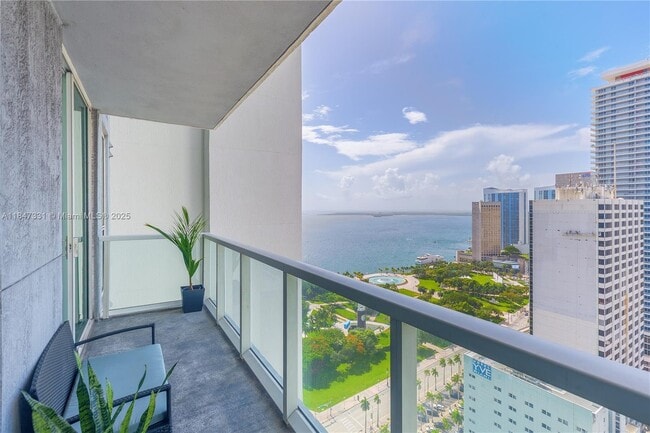 Building Photo - 244 Biscayne Blvd Unit 3205 Rental