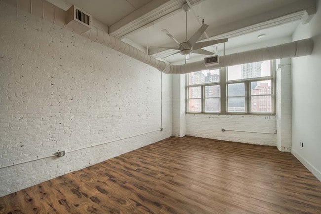 Worthington Square Apartments