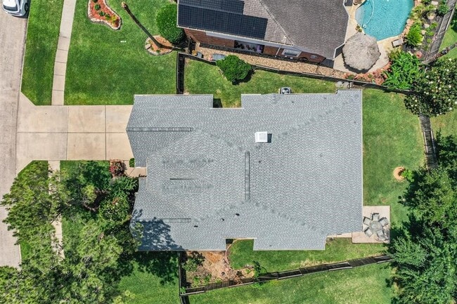 Photo - 17218 Hamilwood Dr