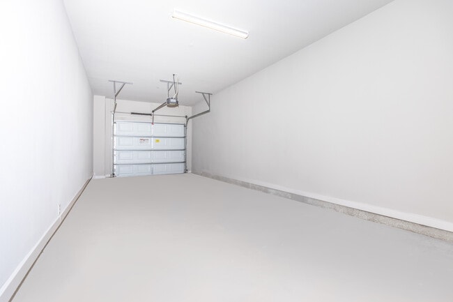 Garage - Arbor Landing Mill Bayou