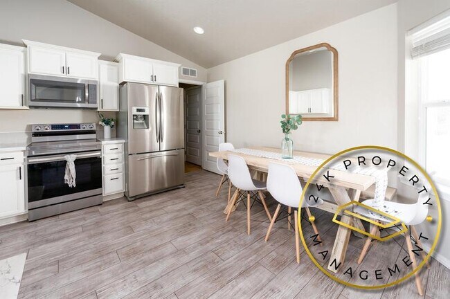 Photo - 74 W Havasu Falls St