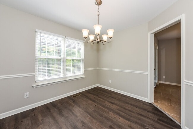 Photo - 1594 Laurel Ledge Dr