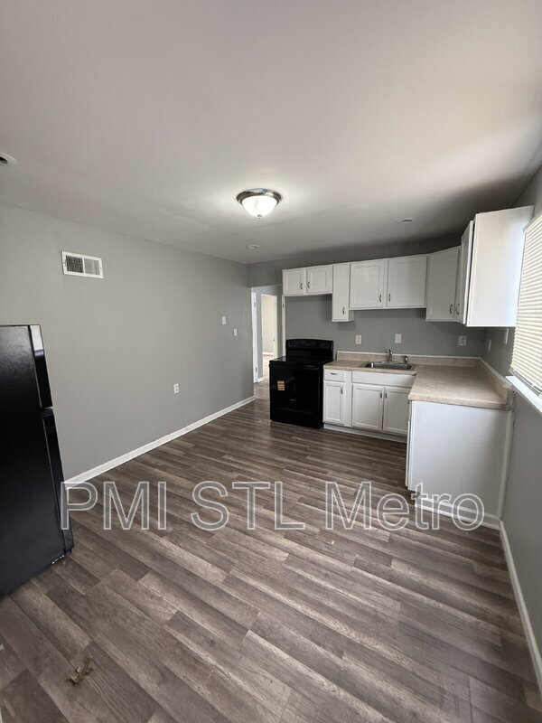 Photo - 9729 Lorna Ln