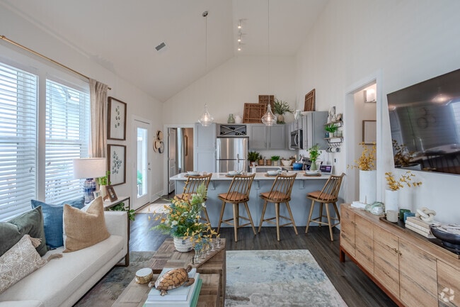 2BR, 2BA - 1088SF Birch - Living Area - The Cottages at Riverlights