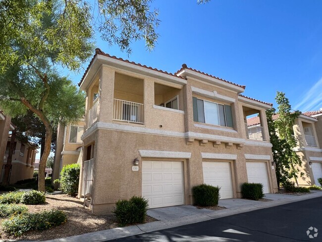 Building Photo - Green Valley Condo w/ Garage