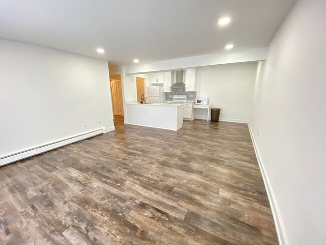 Photo - 7425 Brookdale Dr Unit 108