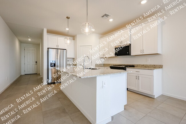 Photo - 3380 N Camden Dr