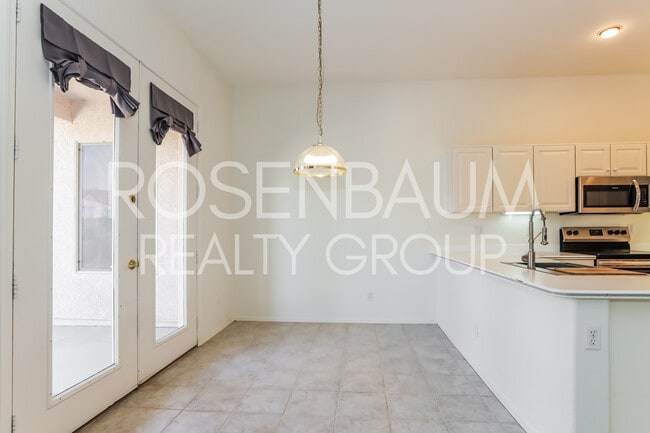 Photo - 1210 E Westchester Dr