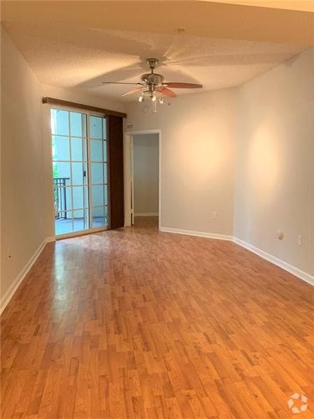 Building Photo - 533 NE 3rd Ave Unit 115 Rental