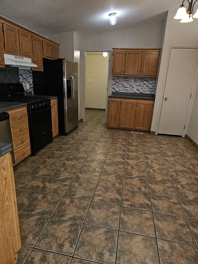 Photo - LARGE 4 BED HOME IN HORSESHOE RANCH ESTATES