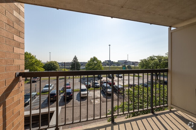 1BR, 1BA - 650SF - Accessible - Balcony - St. Antoine Gardens