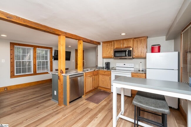 Photo - 16 Converse St