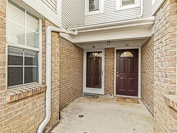 213 Oakbrooke Dr Unit 8