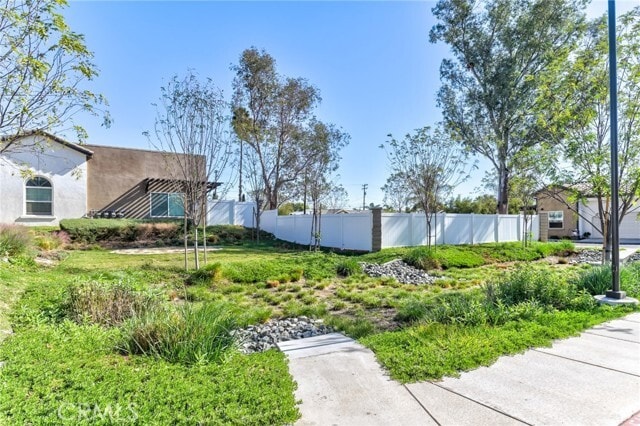 Photo - 13177 Edgemont St Unidad 11