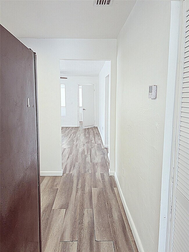 Photo - 1110 Palm Beach Lakes Blvd