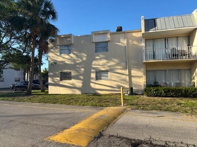 Photo - 429 Executive Center Dr Unit 211