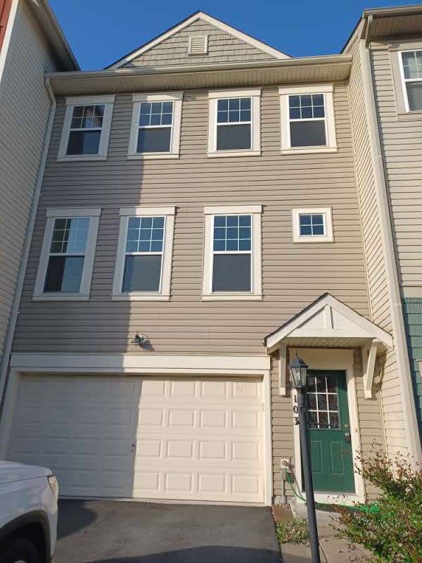 Building Photo - 103 Argyle Ct