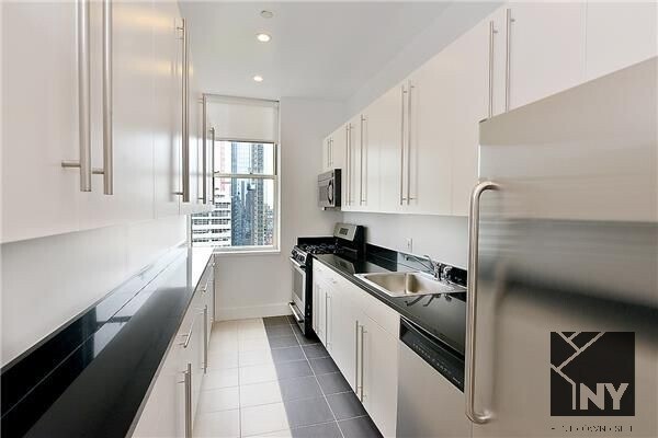 53 Park Pl Unit 5H