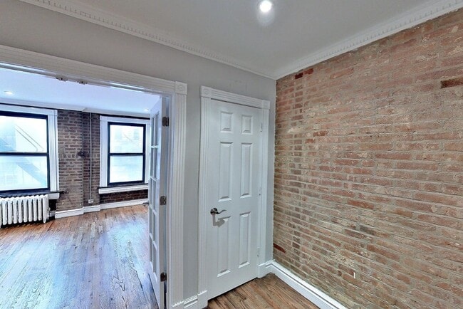Photo - 221 E 23rd St Unit 6