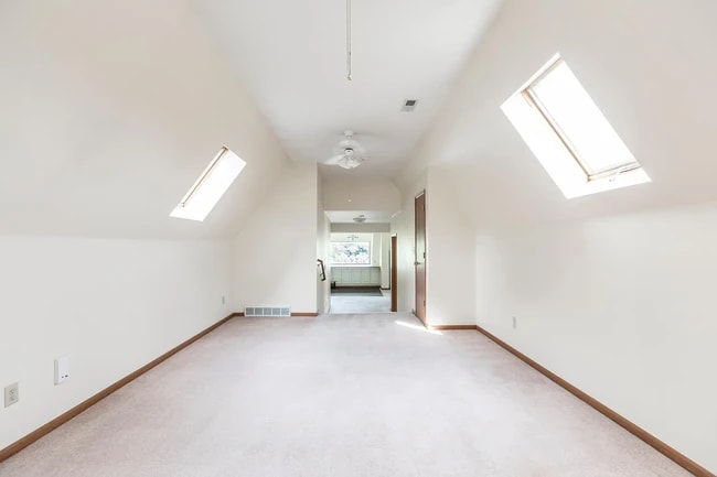 360 Ridgeland Avenue