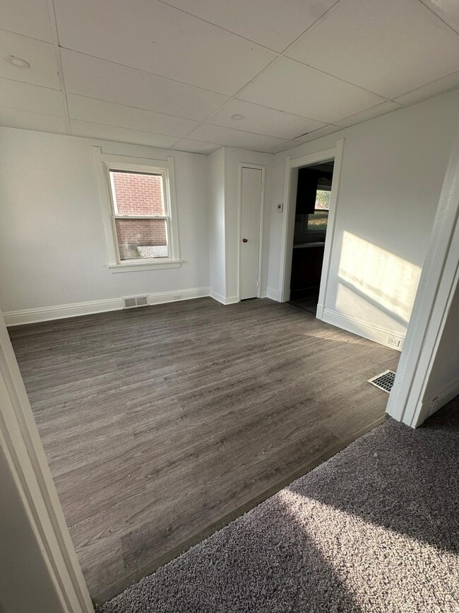 Photo - 970 Michigan Ave