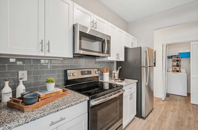 Building Photo - Lodge at Southpoint Rental