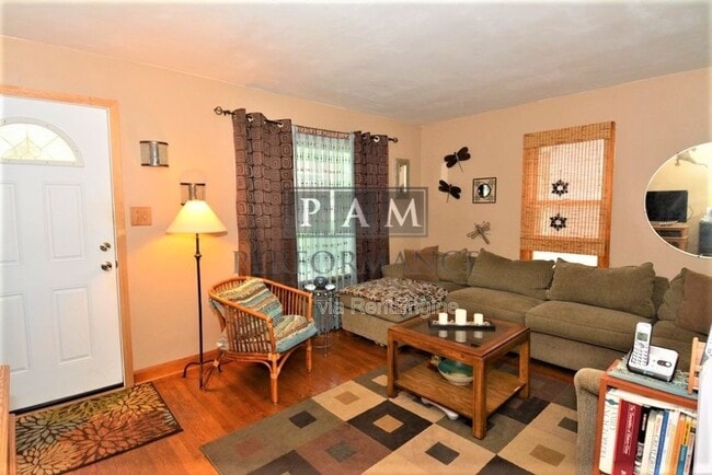 Photo - 6745 Hillside Ln