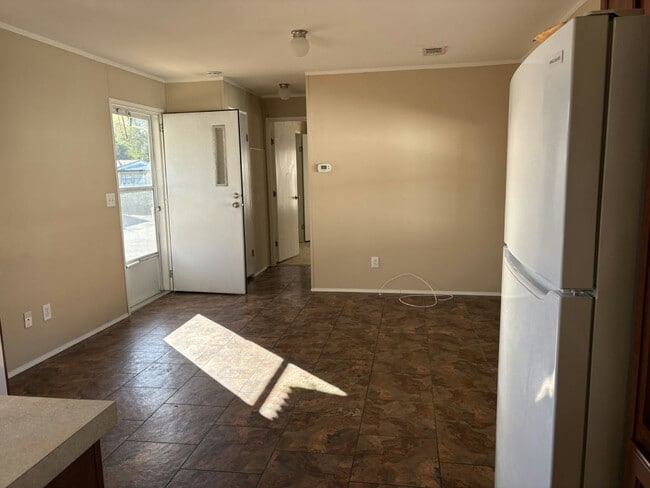 Photo - 601 Starkey Rd